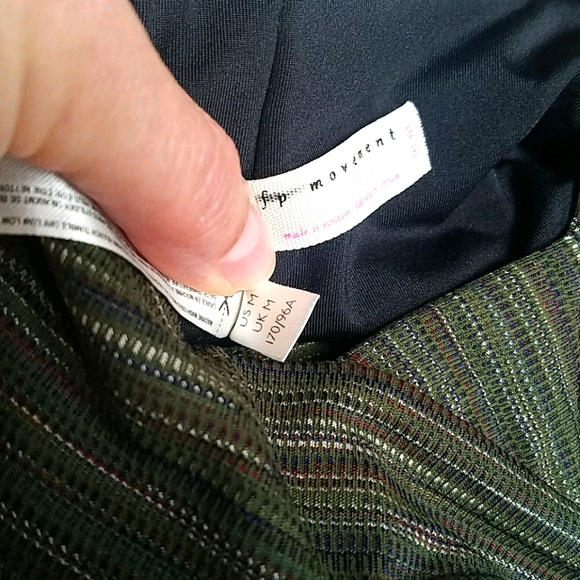 Free people movement yoga top - Picture 3 of 4